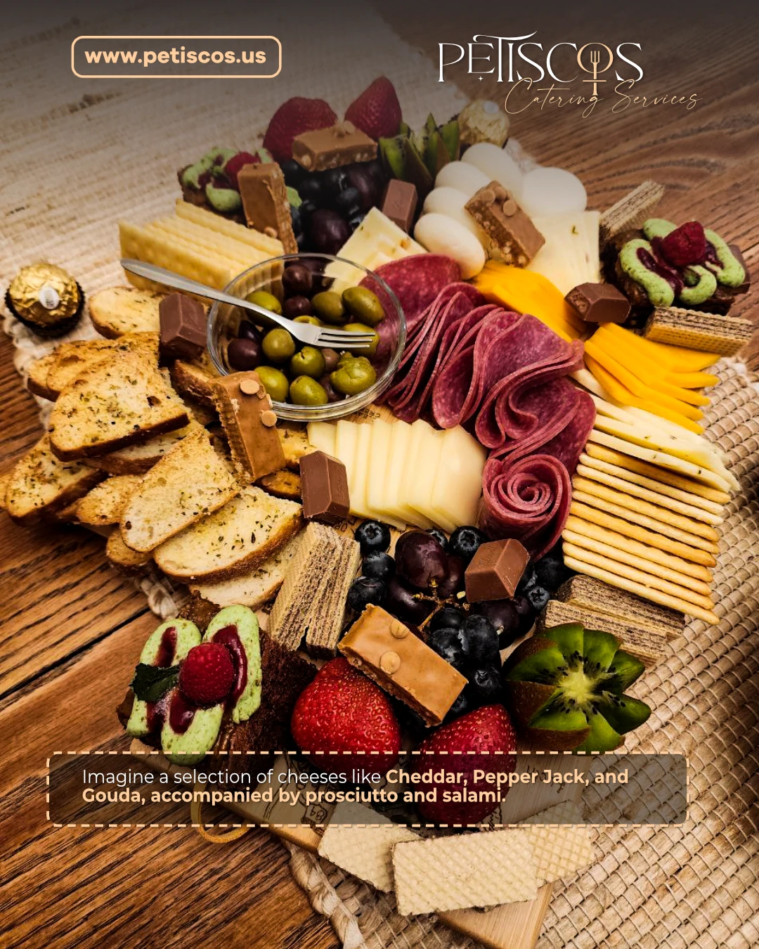 Publicación de Petiscos Catering: tabla de quesos, embutidos y frutas